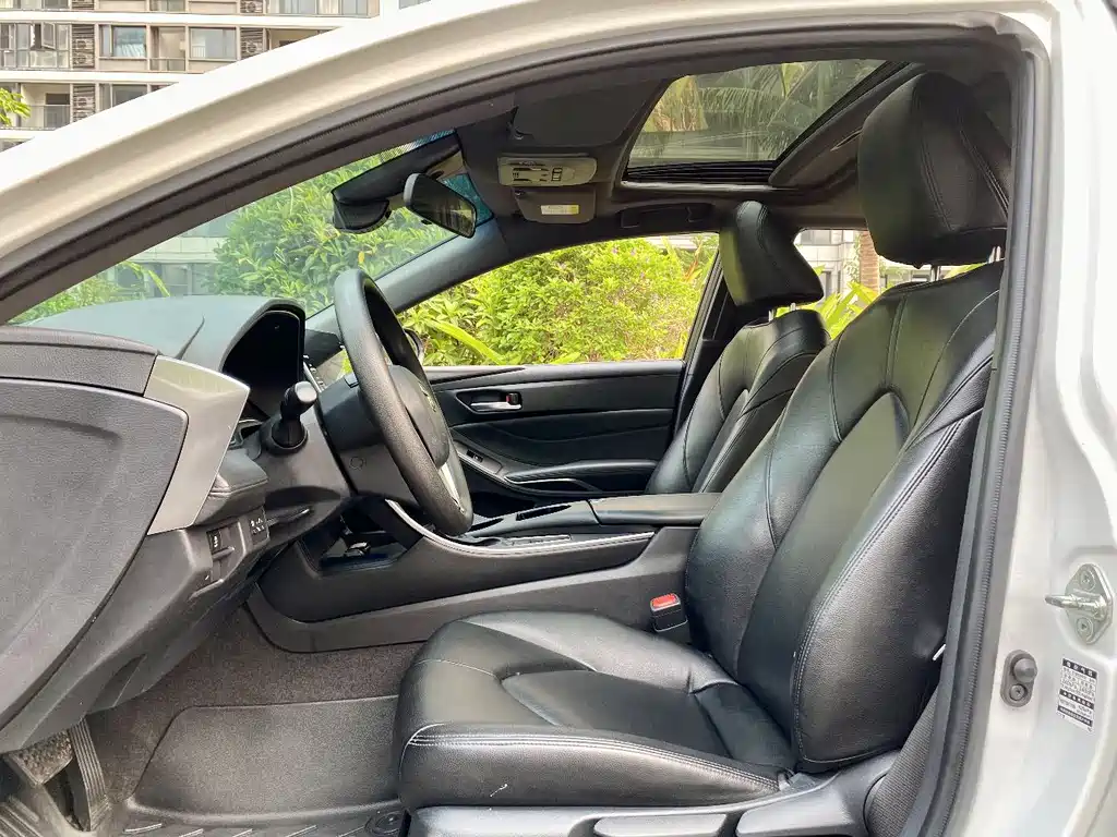 Toyota Avalon 2019 2.0L VI