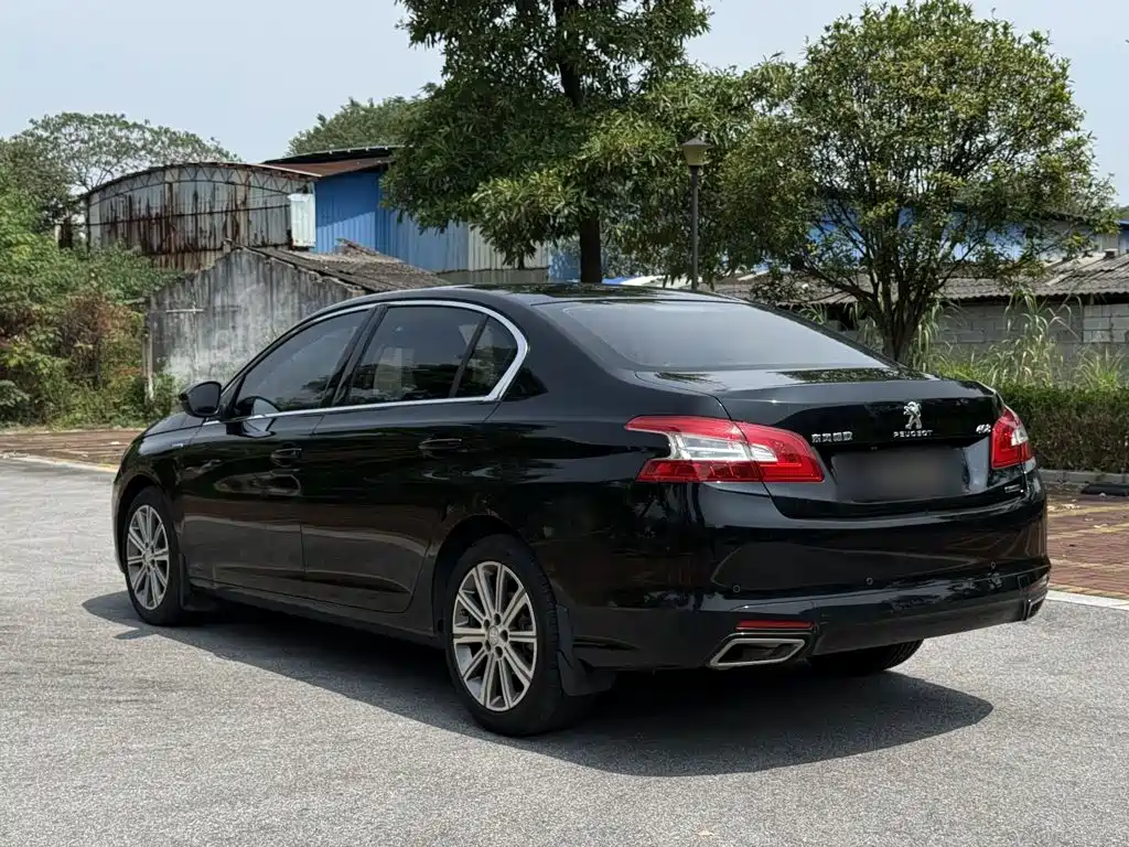 Peugeot 408 — миниатюра 10