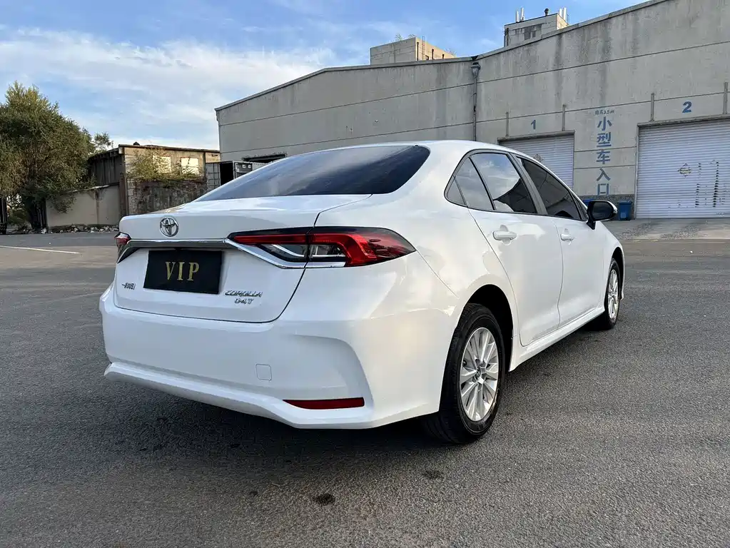 Toyota Corolla — миниатюра 4