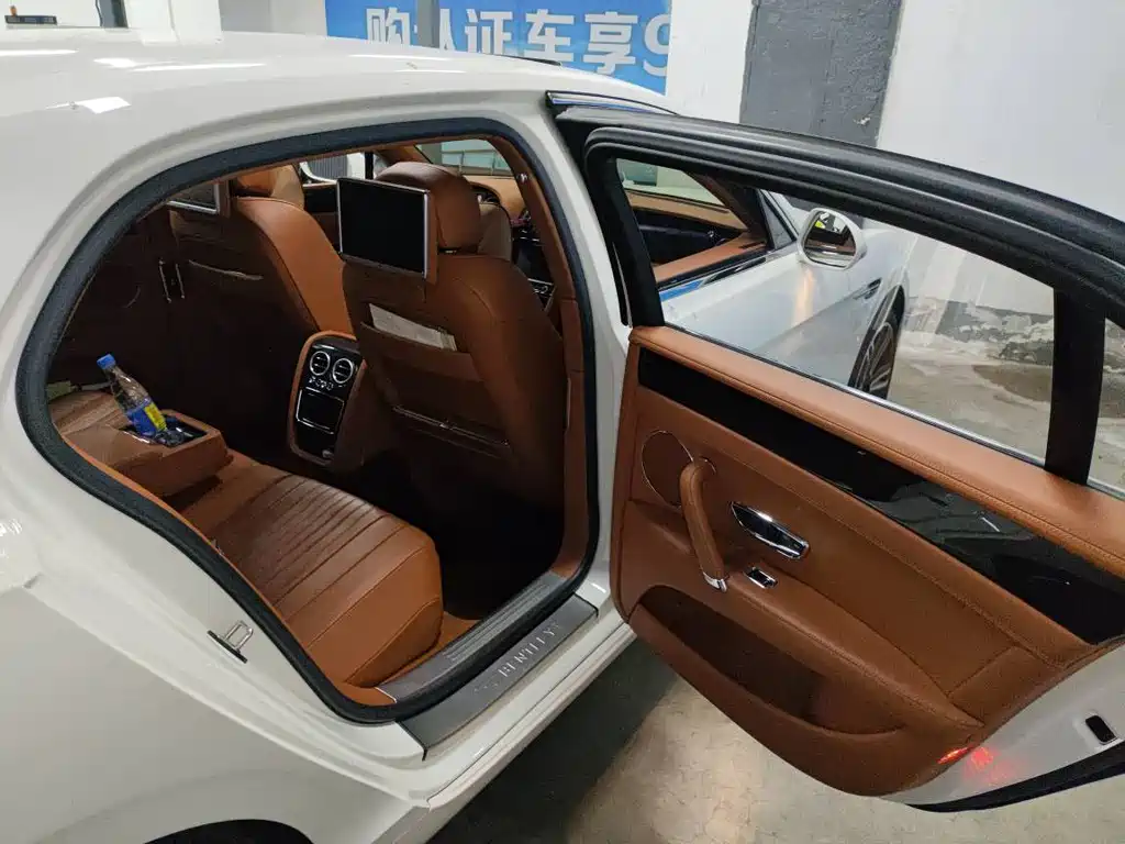 Bentley Flying Spur 2016 4.0T V8 Standard
