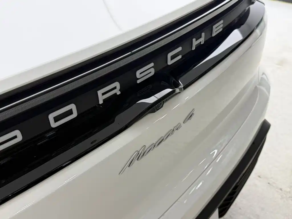 Porsche Macan 2024 Macan 4