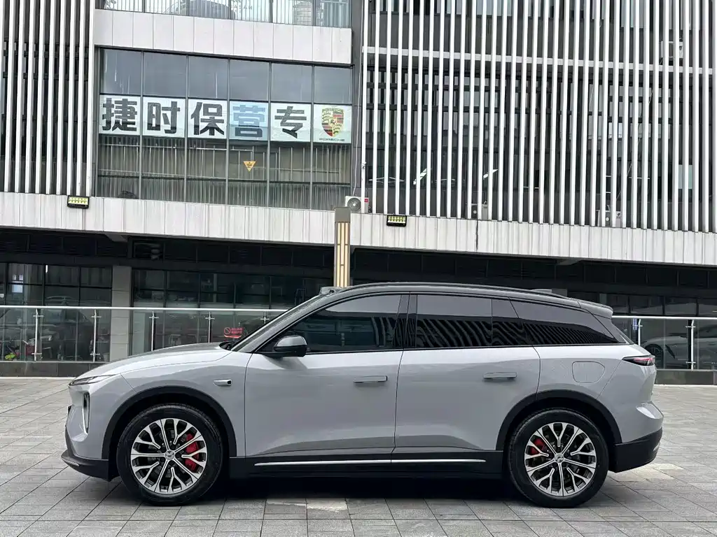 NIO ES6 — миниатюра 3