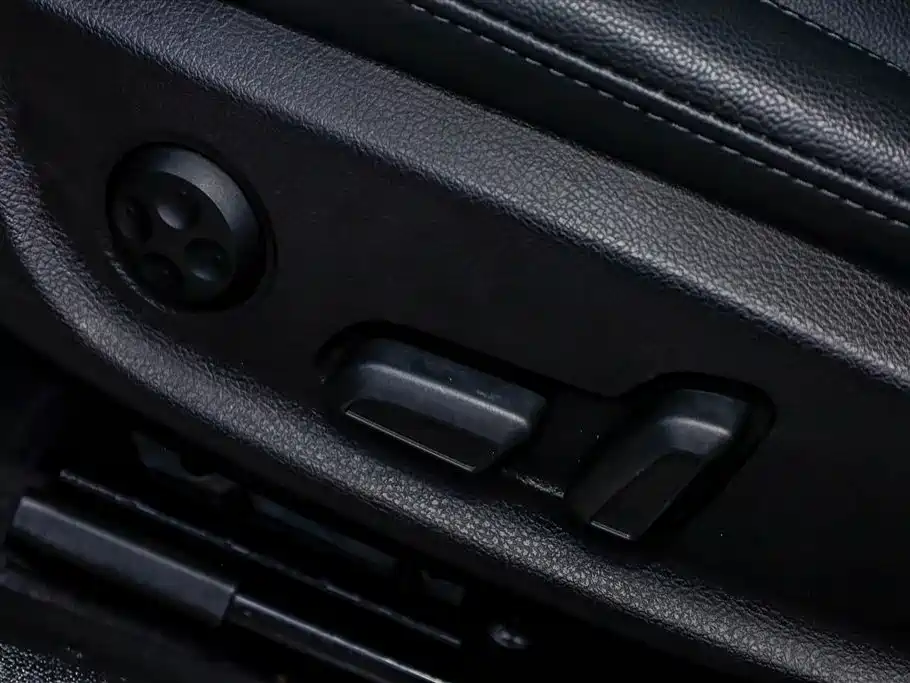 Audi A4L 2023 40 TFSI Fashion
