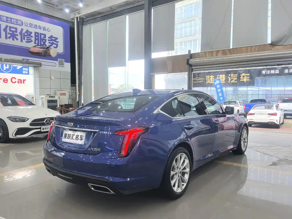Cadillac CT5 — миниатюра 6