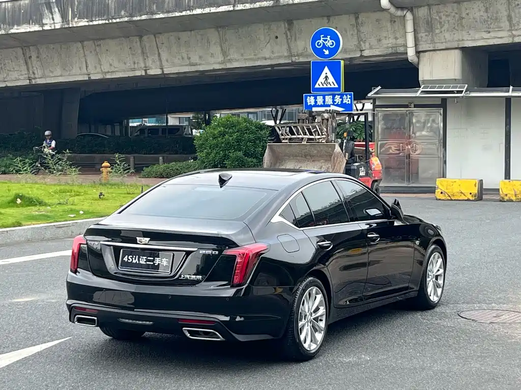Cadillac CT5 — миниатюра 5