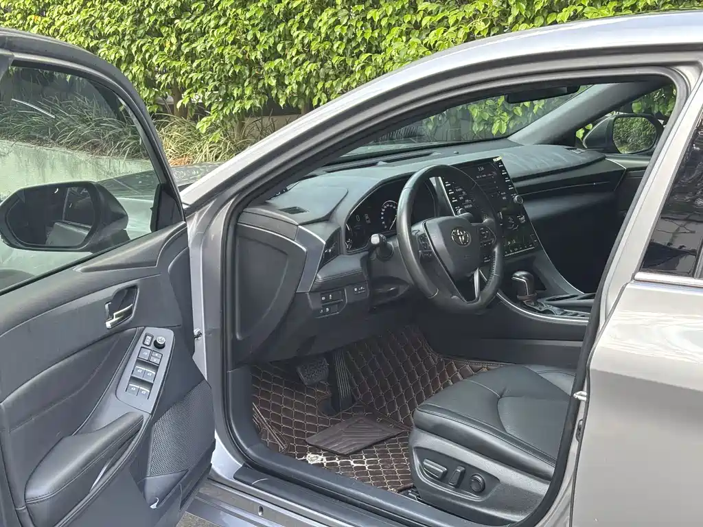 Toyota Avalon — миниатюра 4