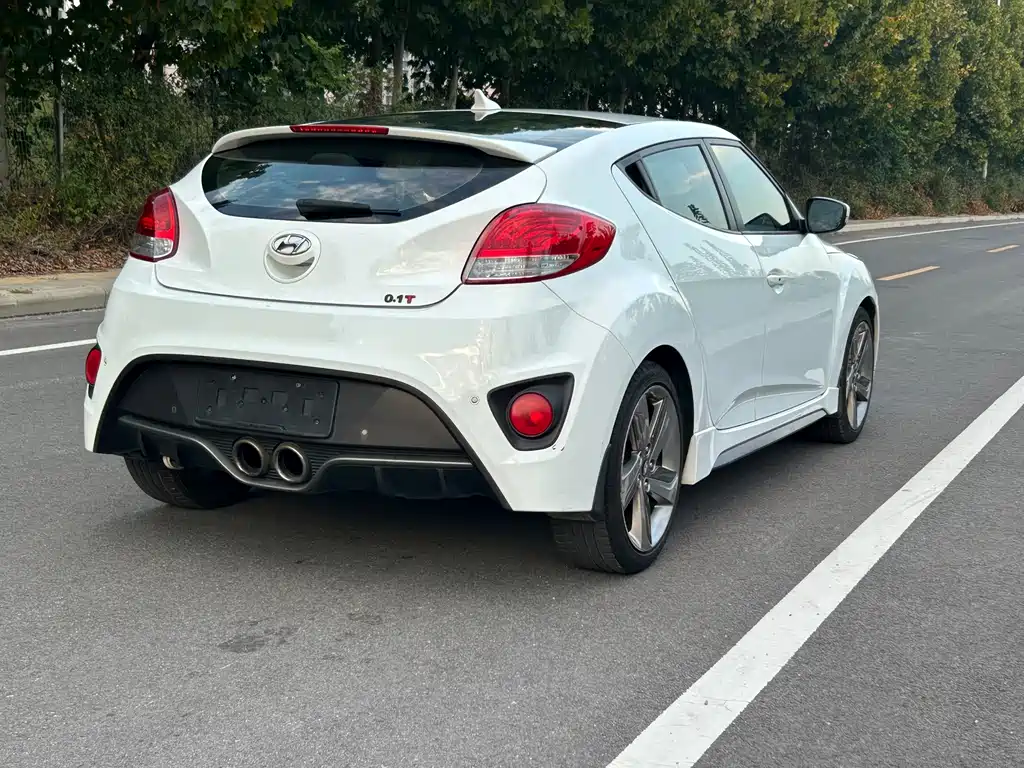 Hyundai Veloster — миниатюра 12