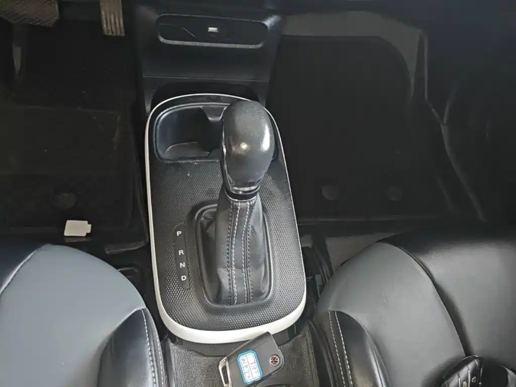 Roewe Clever — миниатюра 14
