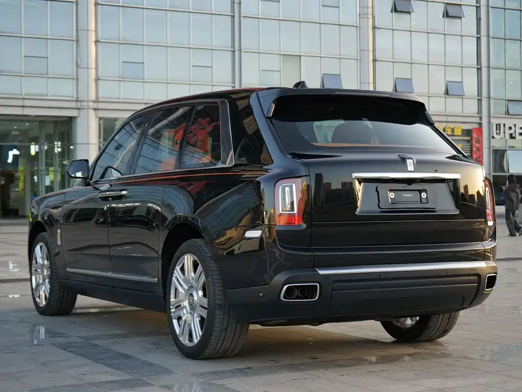 ROLLS-ROYCE CULLINAN