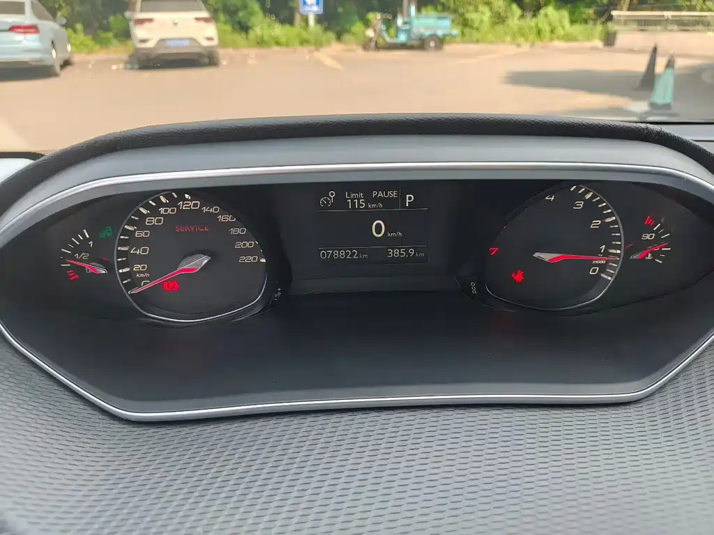Peugeot 308 — миниатюра 7