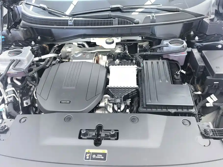 Hongqi Hongqi HS3 PHEV — миниатюра 10