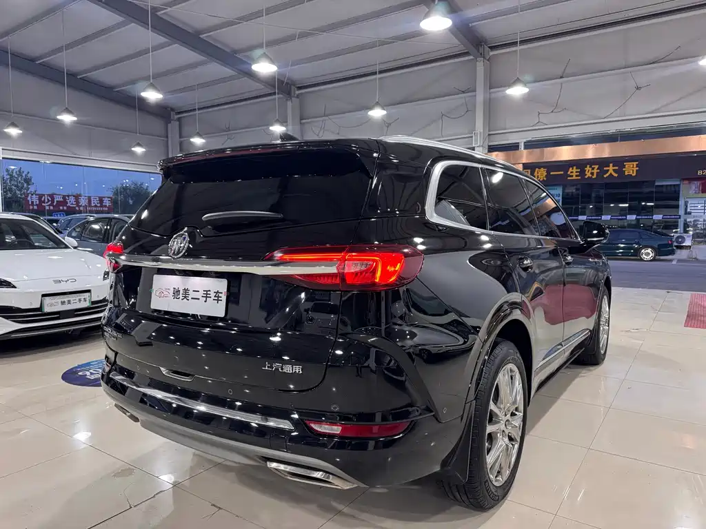 Buick Enclave — миниатюра 5