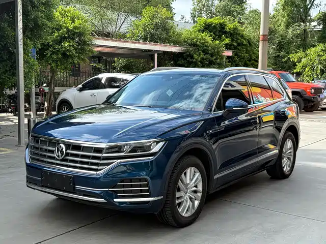 VOLKSWAGEN TOUAREG 2020