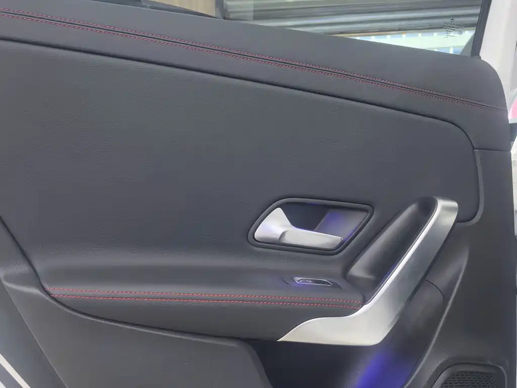 Mercedes-Benz A-Class — миниатюра 13
