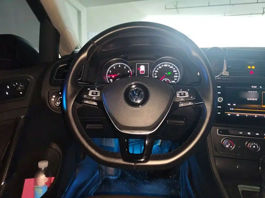 Volkswagen Golf (Import) — миниатюра 11