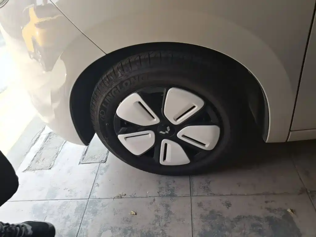 Wuling MINIEV — миниатюра 23