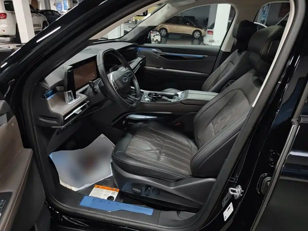 Ford Edge — миниатюра 15