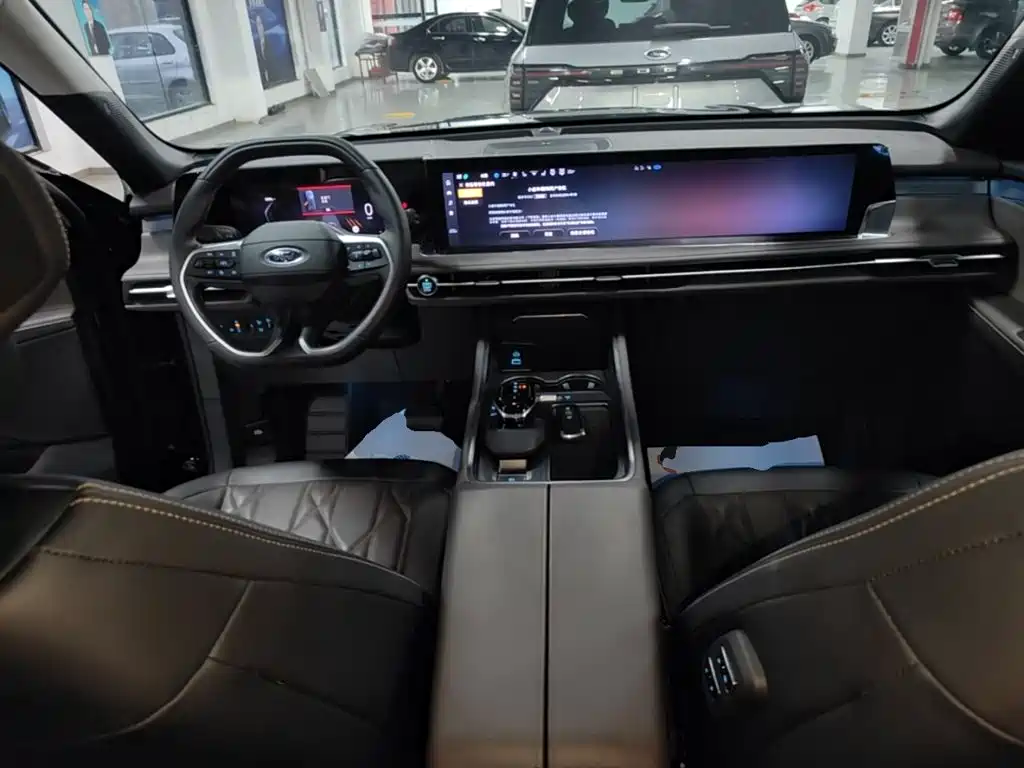Ford Edge — миниатюра 10