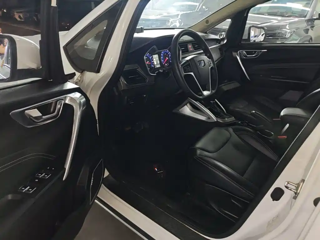 Geely Vision X3 — миниатюра 16