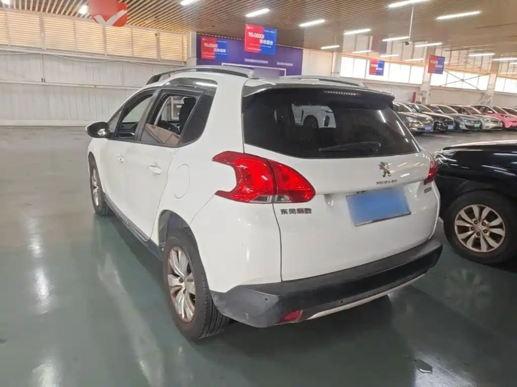 Peugeot 2008 — миниатюра 5