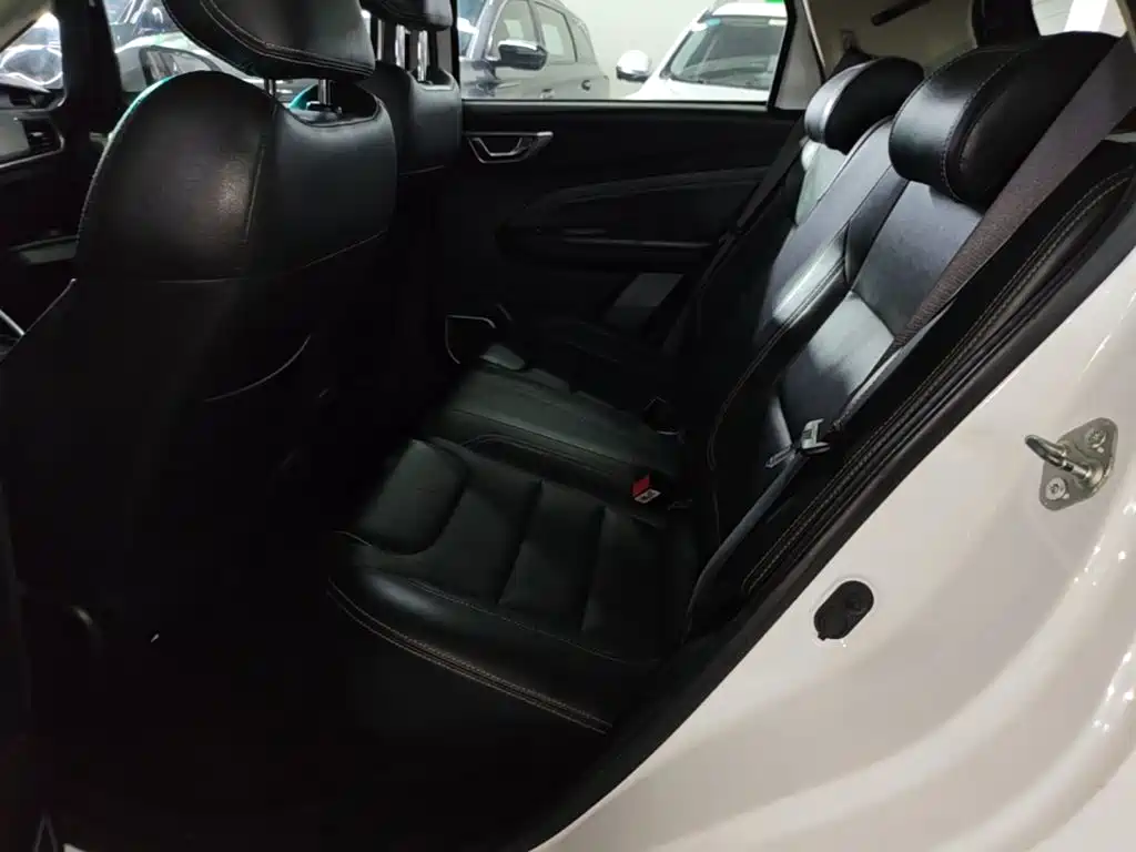 Geely Vision X3 — миниатюра 17