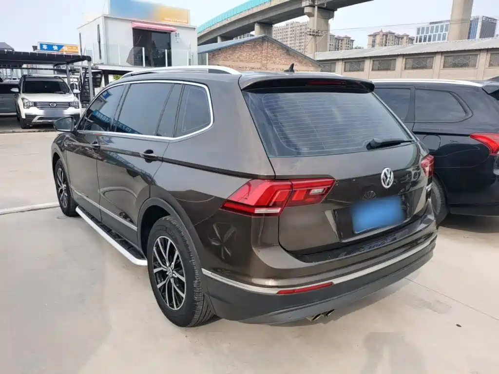Volkswagen Tiguan L — миниатюра 5
