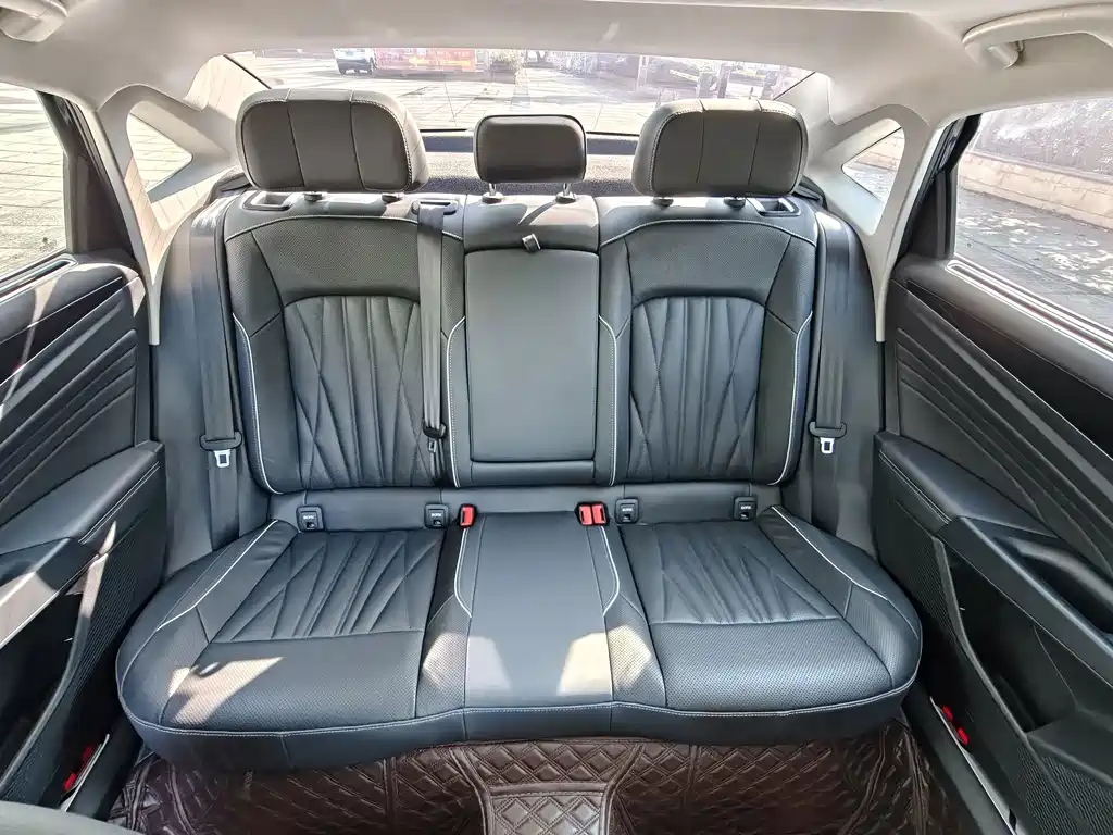 Volkswagen Passat — миниатюра 18