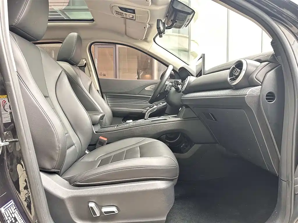 WEI PAI WEI BRAND VV5