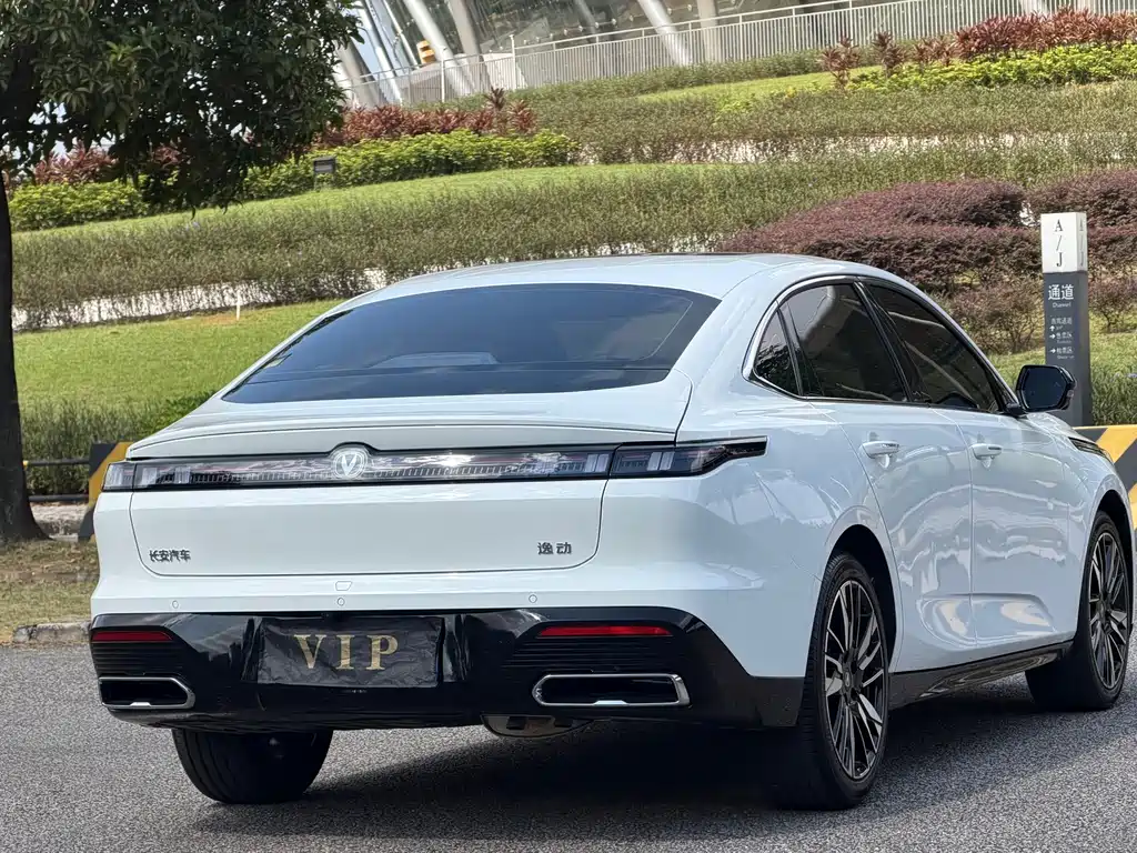 Changan Eado — миниатюра 32