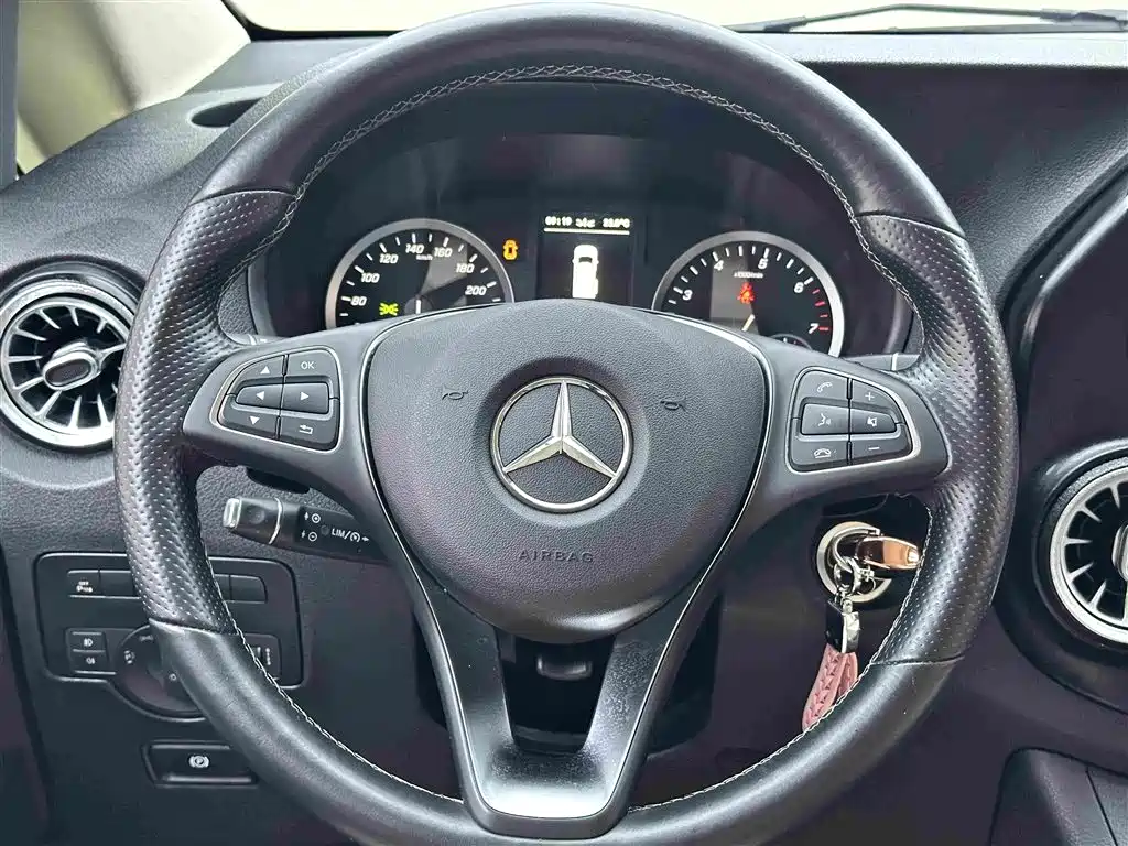 Mercedes-Benz Vito — миниатюра 21