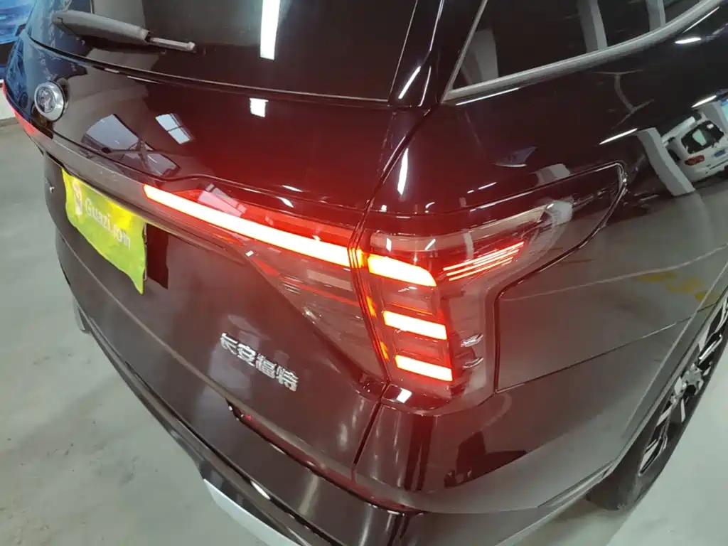 Ford Edge — миниатюра 8