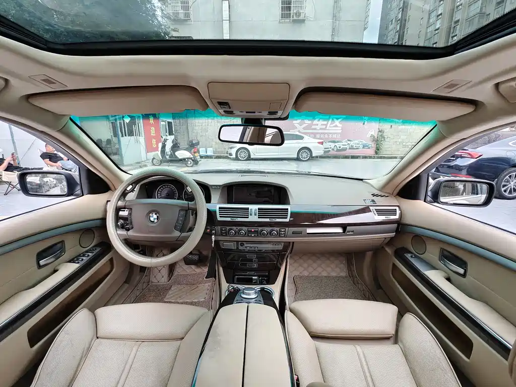 BMW 7 Series 7 2005 740Li