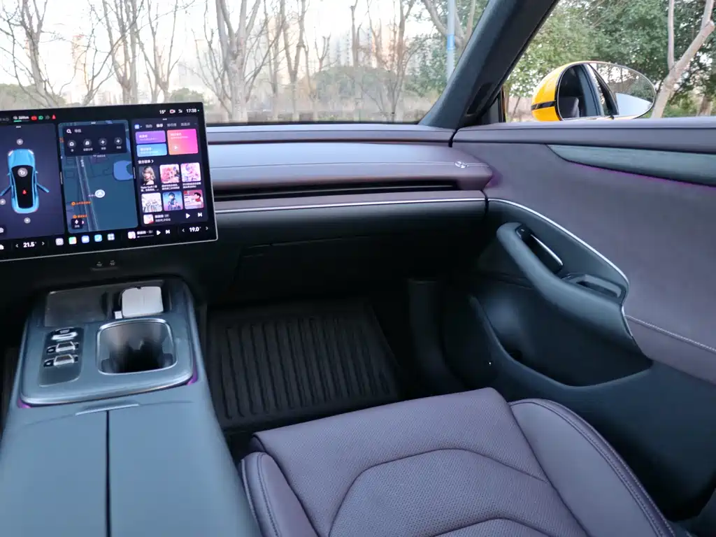 XIAOMI CAR XIAOMI SU7