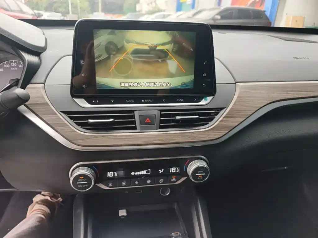 Nissan Teana — миниатюра 13