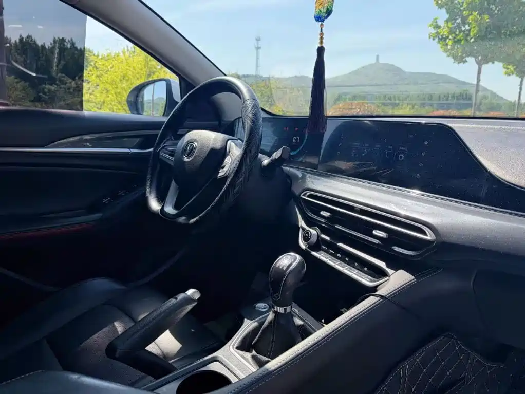 Changan Eado — миниатюра 3