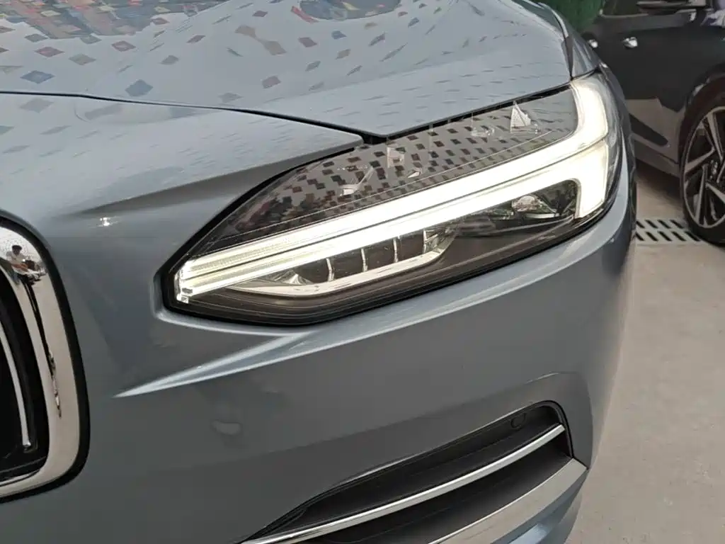 Volvo S90 — миниатюра 24
