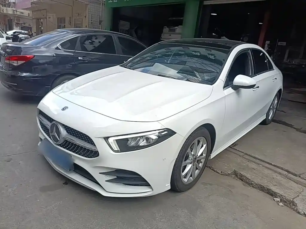 Mercedes-Benz A-Class — миниатюра 2