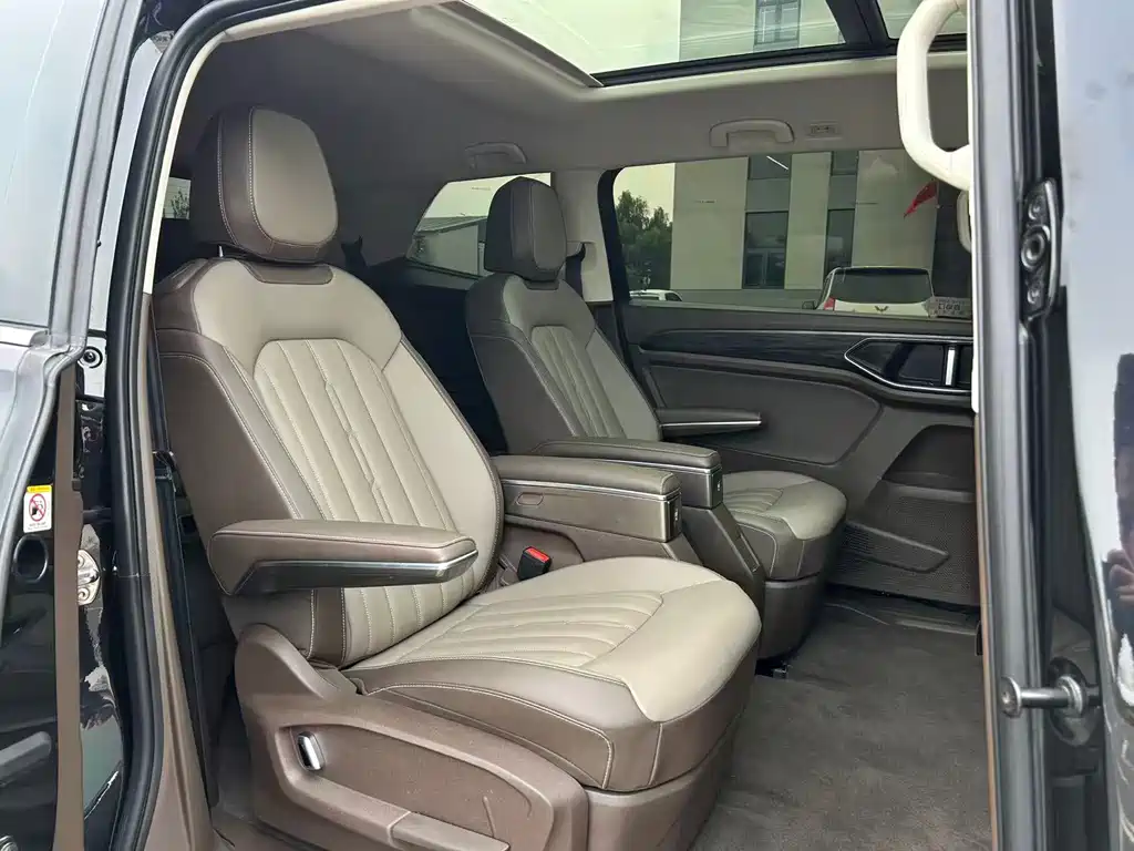 Volkswagen Viloran — миниатюра 10