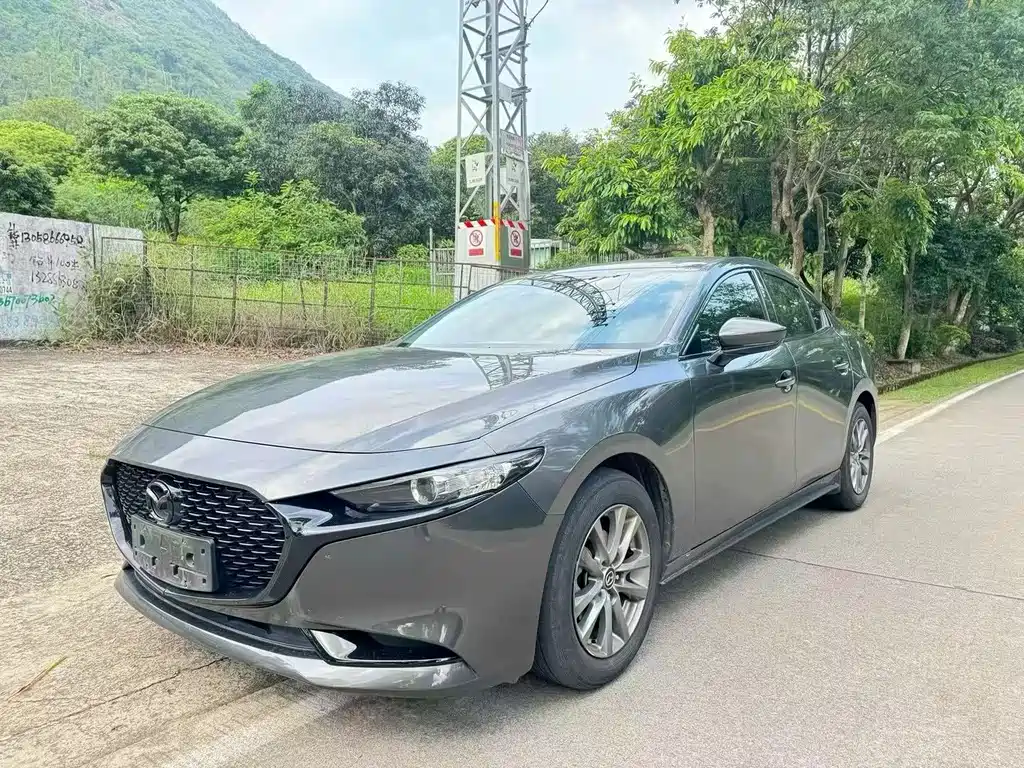 Купить Mazda 3 Axela