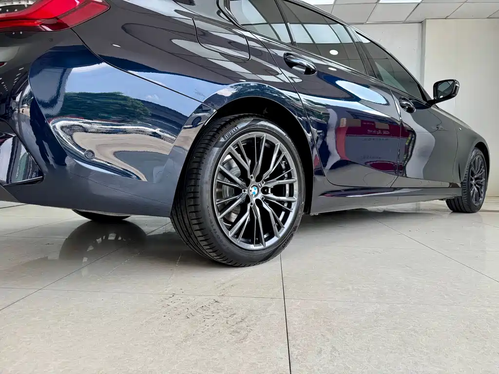 BMW 3 Series — миниатюра 21