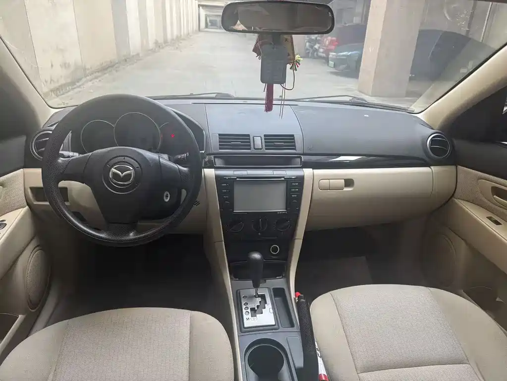 Mazda 3 — миниатюра 7