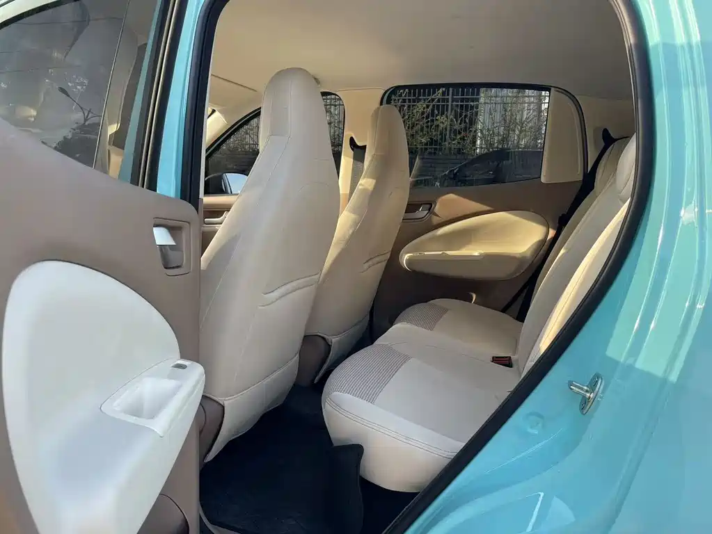 Wuling MINIEV — миниатюра 6