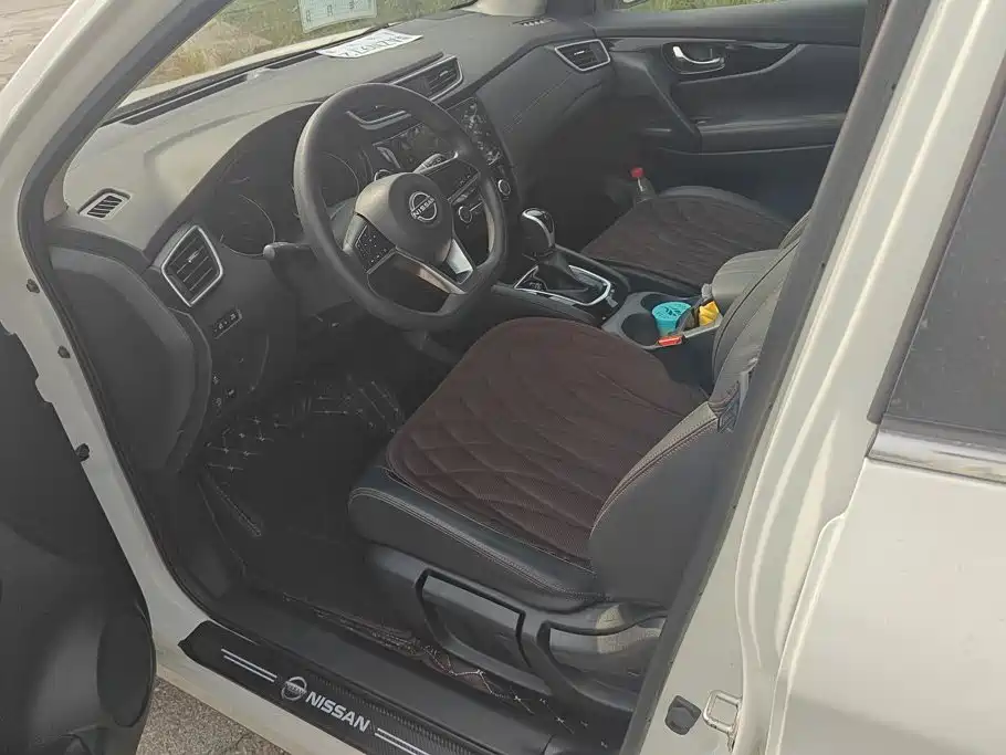Nissan Qashqai — миниатюра 9