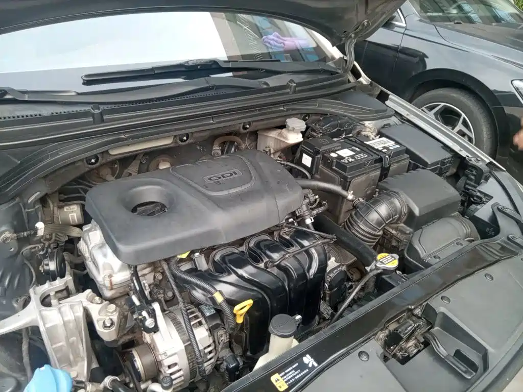 Hyundai Elantra — миниатюра 16