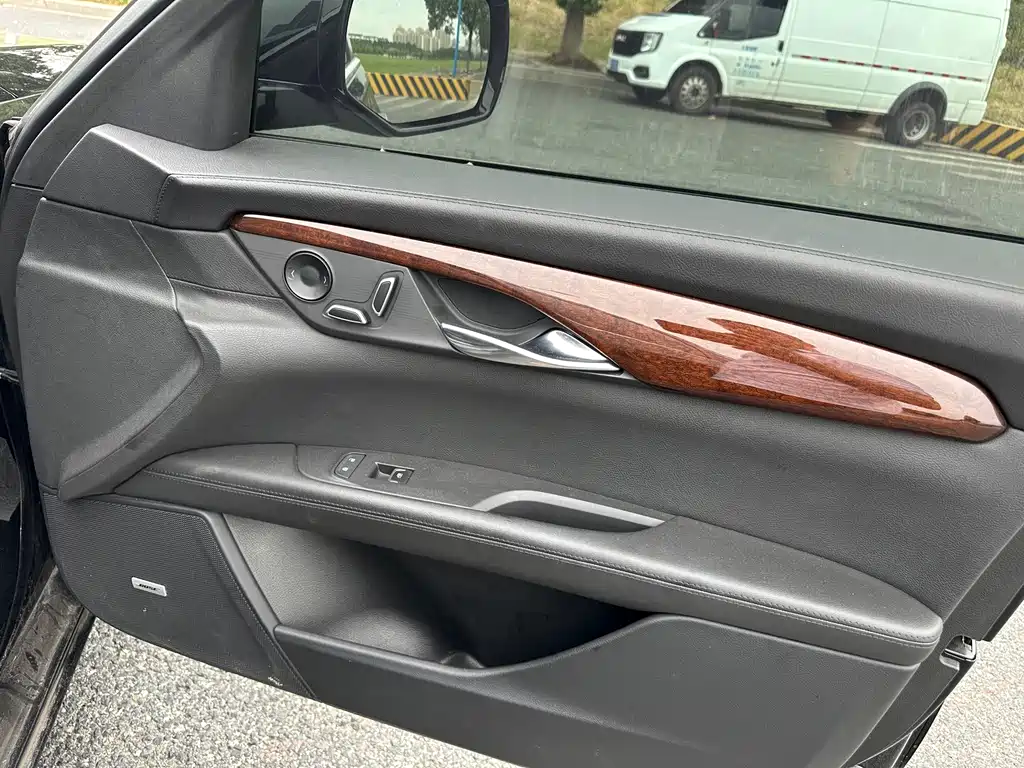 Cadillac CT6 — миниатюра 16
