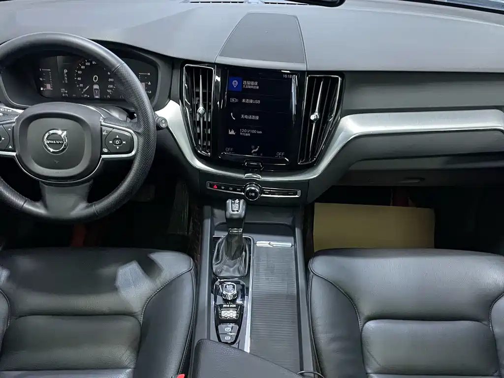 Volvo XC60 — миниатюра 6