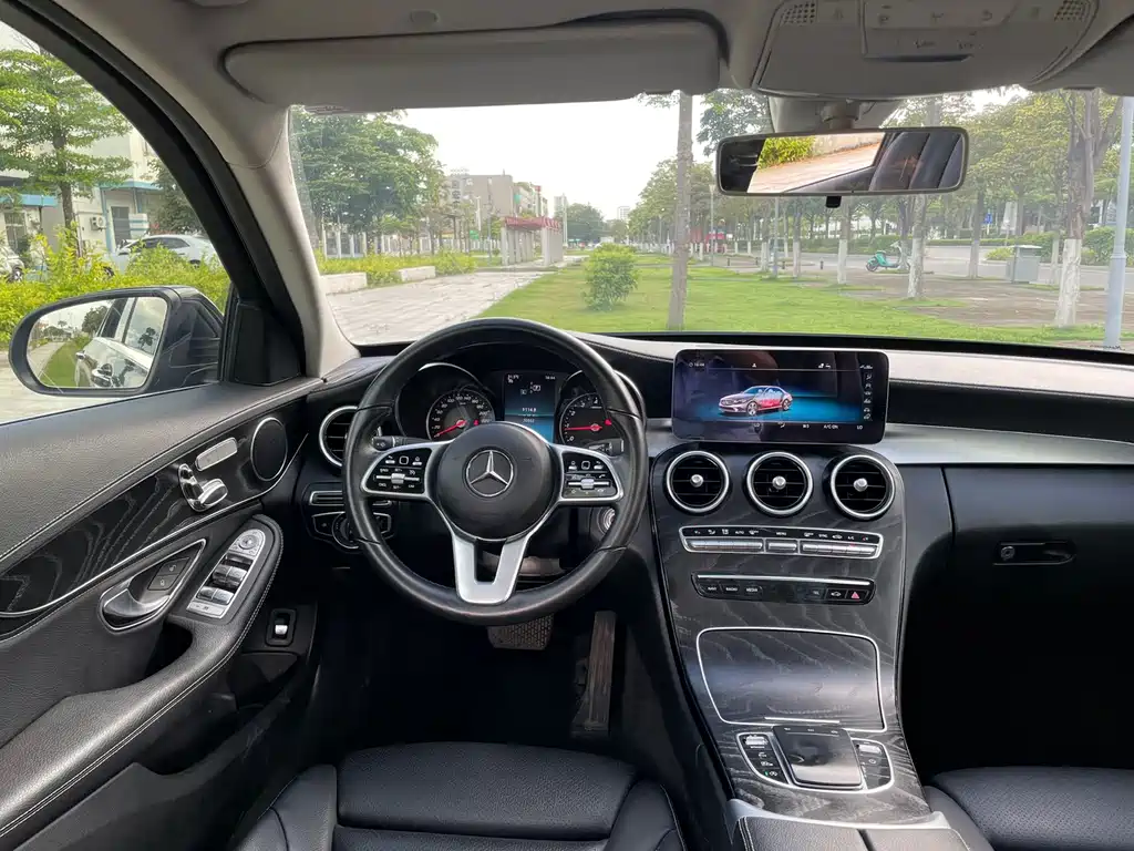 Mercedes-Benz C-Class — миниатюра 9