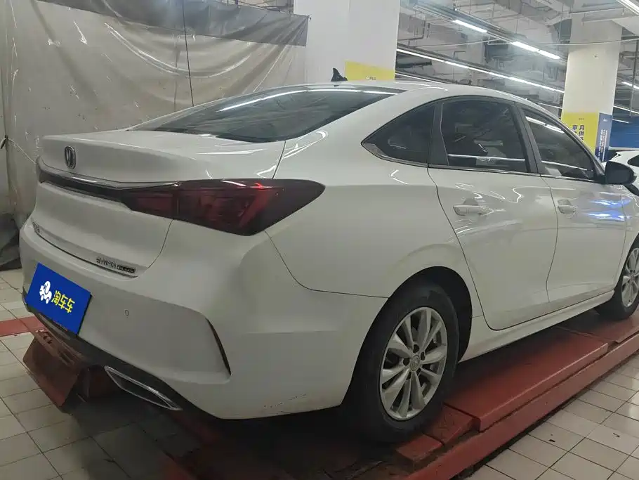 Changan Eado — миниатюра 3