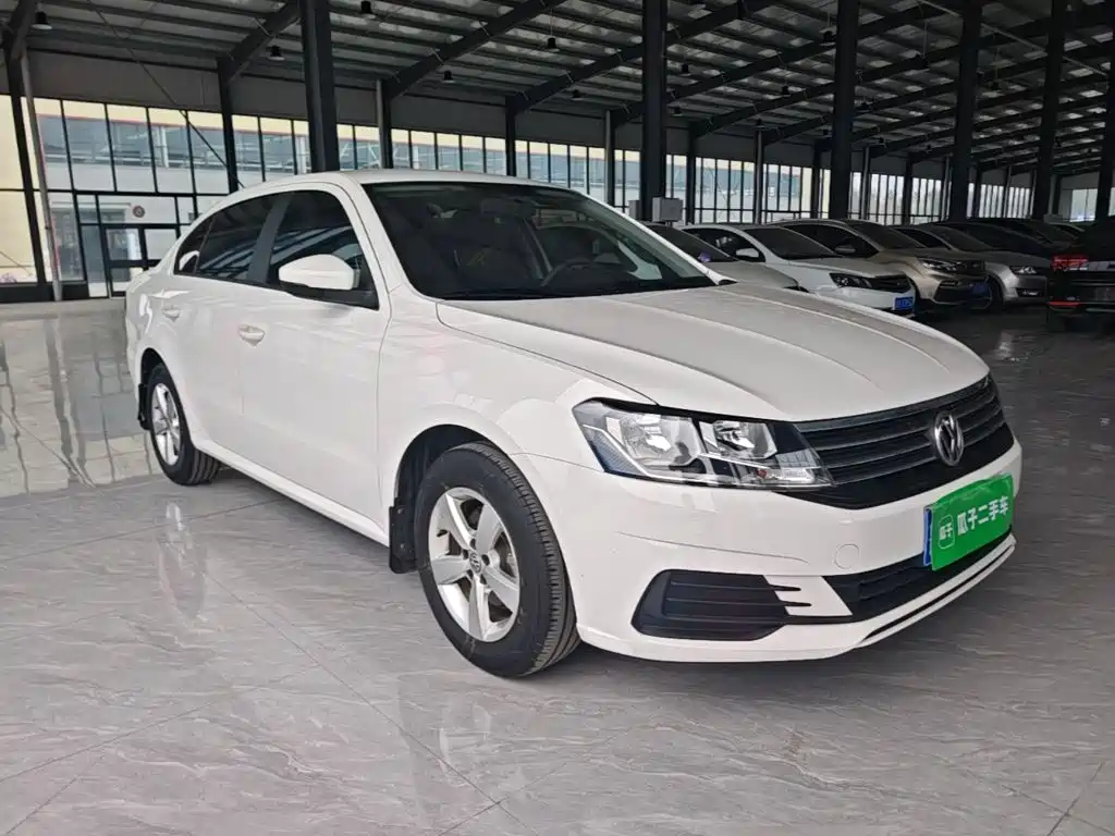 Volkswagen Lavida — миниатюра 4