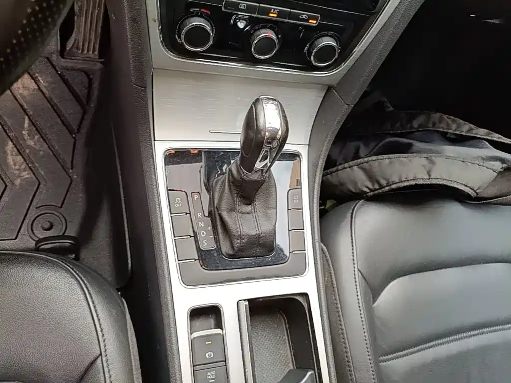 Volkswagen Passat — миниатюра 14